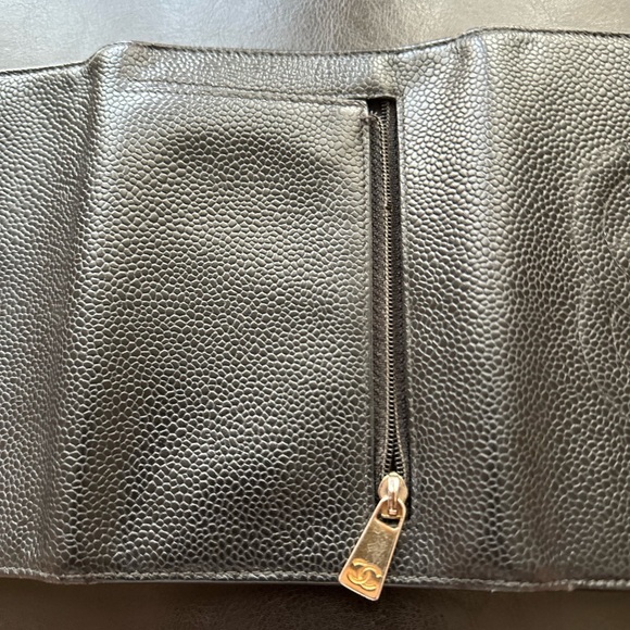 Chanel Wallet - Picture 9 of 12